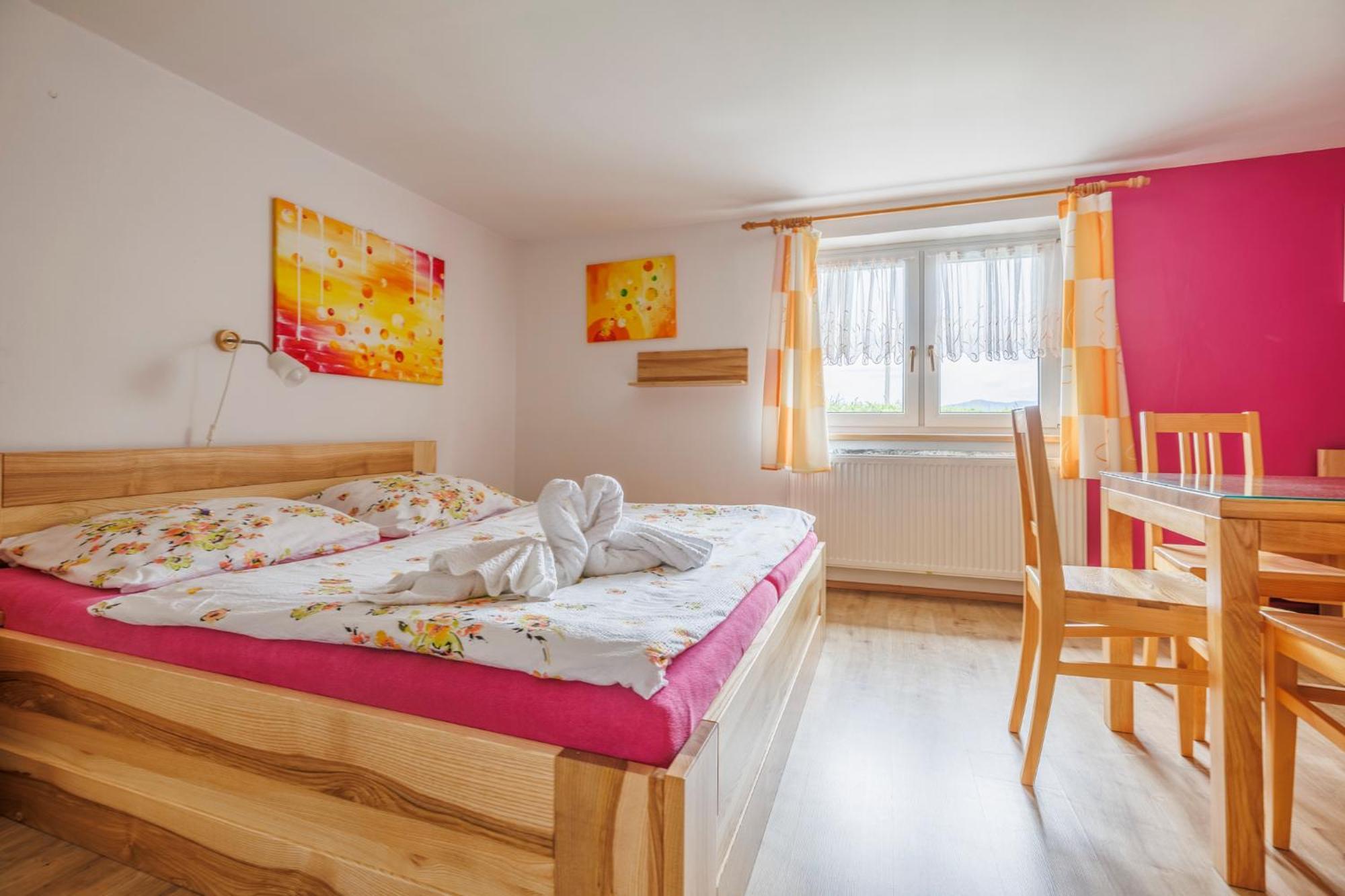 Hotel Kacenka Králíky Exteriör bild