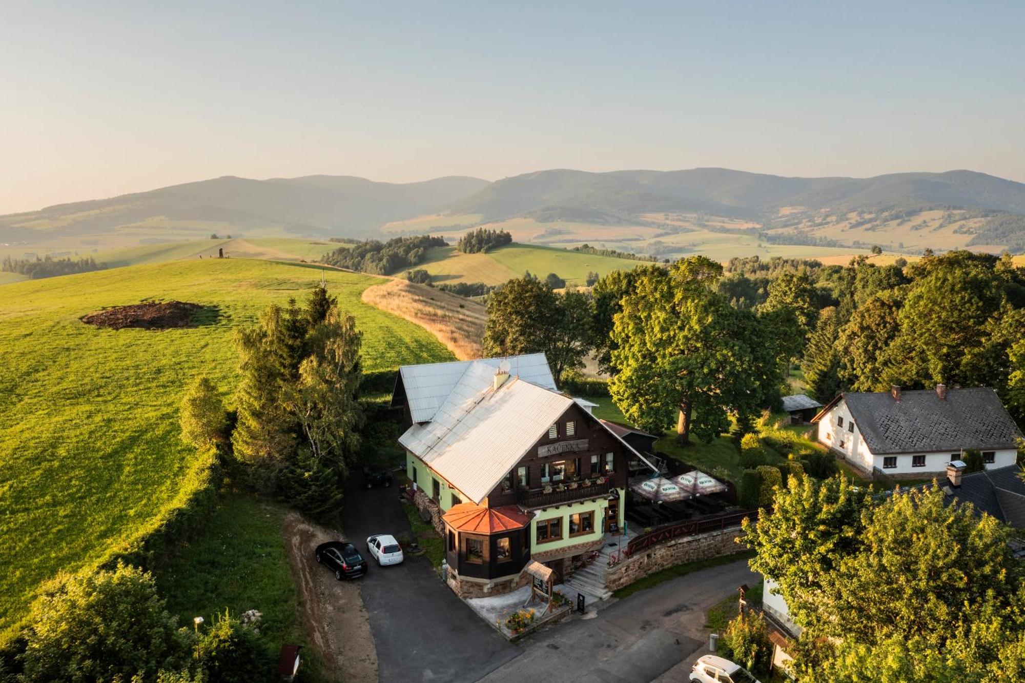 Hotel Kacenka Králíky Exteriör bild