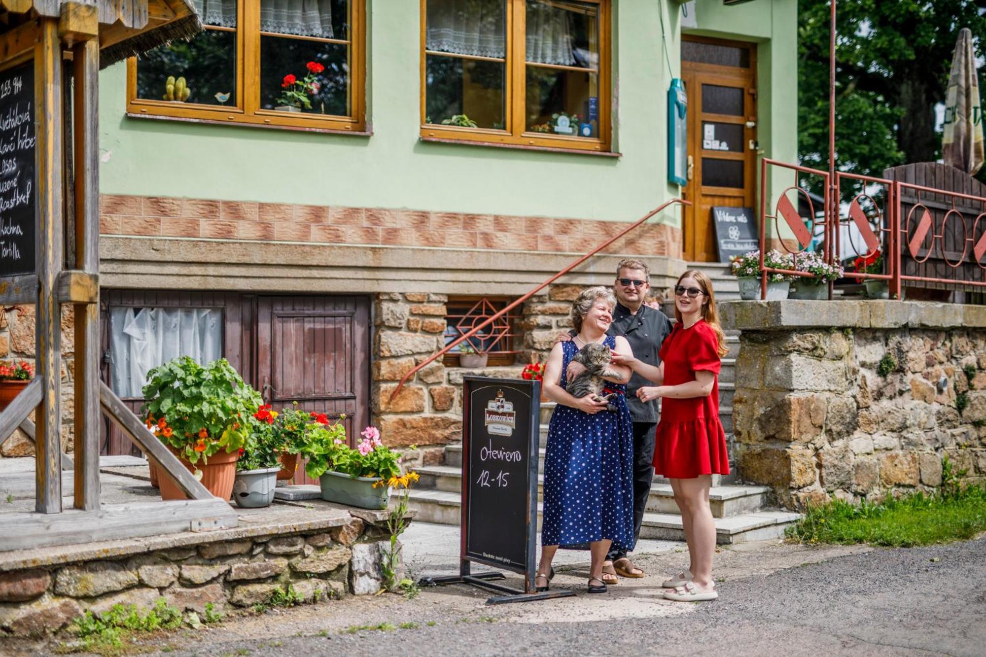 Hotel Kacenka Králíky Exteriör bild